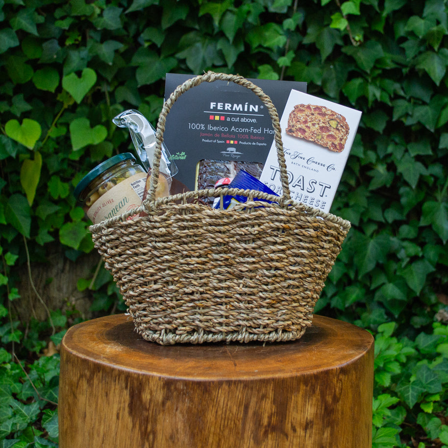 Oval Seagrass Basket with Handles